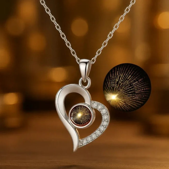 Collar “Te Amo en 100 Idiomas” – El regalo que dice más que mil palabras. 💕💎